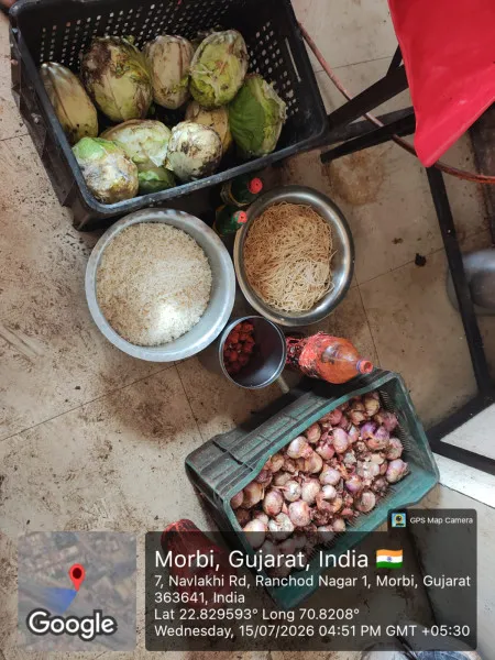 મોરબીમાં  67 ખાણીપીણીના ધંધાર્થીઓ પર ફૂડ શાખા ત્રાટકી : વાસી નૂડલ્સ, મંચુરિયન, ભાત, ગ્રેવી, ફૂગવાળું કોબીજનો નાશ

