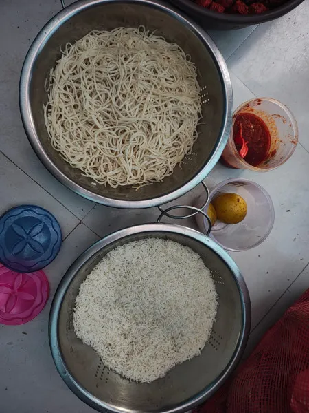 મોરબીમાં ફૂડ શાખાની તવાઈ: ફૂગવાળા પીઝા, વાસી નૂડલ્સ-મંચુરિયન સહિત 28 કિલો અખાદ્ય ખોરાકનો નાશ
