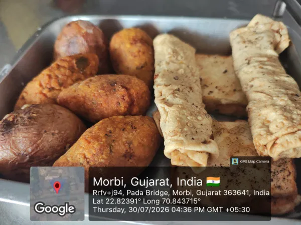 મોરબીમાં ફૂડ શાખાની તવાઈ: ફૂગવાળા પીઝા, વાસી નૂડલ્સ-મંચુરિયન સહિત 28 કિલો અખાદ્ય ખોરાકનો નાશ
