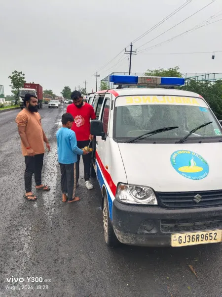વરસાદની હેલી સામે માનવતાની હેલી : વરુણદેવના રૌદ્ર સ્વરૂપ વચ્ચે ‘યંગ ઇન્ડિયા ગ્રુપ’ અસરગ્રસ્તોની  વહારે
