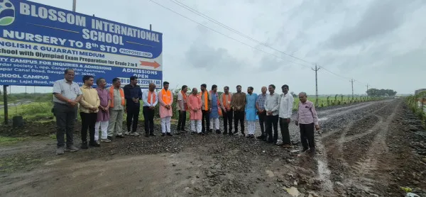 મોરબીમાં પ્રદેશ ભાજપ અધ્યક્ષ જગદીશ પંચાલના જન્મદિને 400 વૃક્ષોના વાવેતરનો સંકલ્પ
