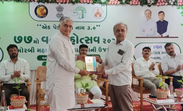 મોરબીમાં પર્યાવરણના જતન બદલ પર્યાવરણપ્રેમી જીતુભાઈ ઠક્કરનું અદકેરું સન્માન
