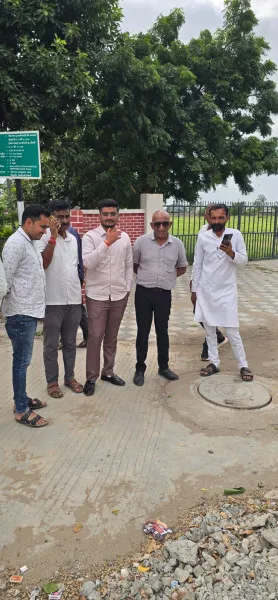 વાવડીમાં ડ્રેનેજ વ્યવસ્થાની મેયર સહિતના પદાધિકારીઓએ કરી સ્થળ મુલાકાત
