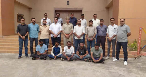 માળીયાના મોટા દહીંસરા નકલી દારૂ કાંડમાં 5 આરોપીઓ 8 દિવસના રિમાન્ડ પર
