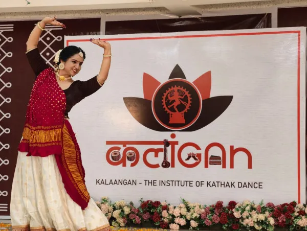 મોરબીમાં વિદ્યાર્થીનીઓએ અદભુત  કથ્થક નૃત્યોથી દર્શકોને મંત્રમુગ્ધ કર્યા 
