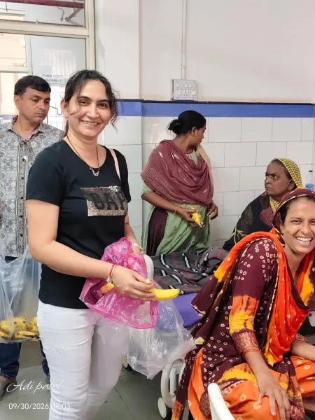 દિવગંત નાનજીભાઈ રાંકજાની પુણ્યતિથિએ સિવિલ હોસ્પિટલના 200થી વધુ દર્દીઓને ફળ વિતરણ
