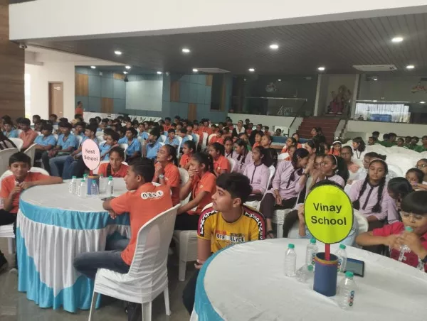 Nest K12 Educational સ્કૂલમાં બાળકો માટે ક્વીઝ કોમ્પિટિશનનું આયોજન...