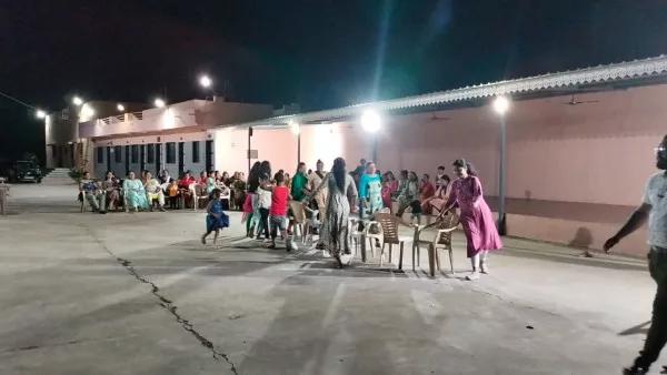 મોરબી શ્રી પરશુરામ યુવા ગૃપ દ્વારા જયા પાર્વતી ના રાત્રી જાગરણ નીમતે દાંડિયા રાસ અને ફળાહારનું આયોજન કરાયું 