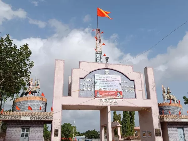 ડાયમંડનગર (આમરણ) ગામ માં છવાયો હિન્દુ એકતા નો કેસરીયો રંગ એટલે કે ભગવારંગ.