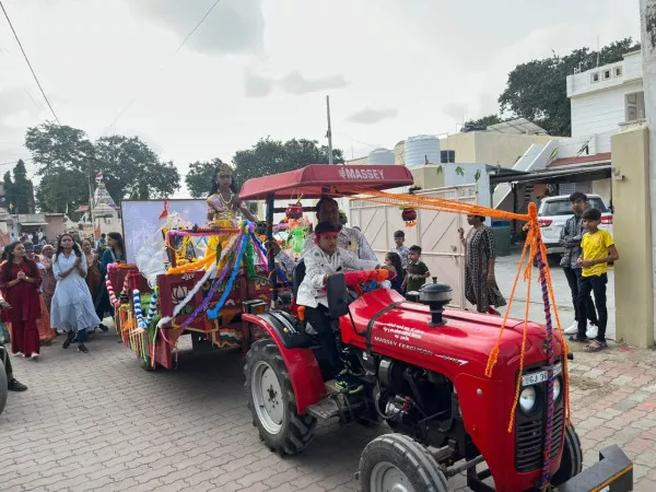 ટંકારા તાલુકાના હડમતિયામાં ભગવાન શ્રી કૃષ્ણ જન્માષ્ટમી મહોત્સવની ધામધૂમથી પુર્વક ઉજવણી કરવામાં આવી