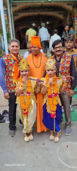 બગથળા. ગામે ભવ્યાતિત્ત ભવ્ય    શ્રી કૃષ્ણ જન્મ ઉત્સવ નિ શોભા યાત્રા નીકળી હતી