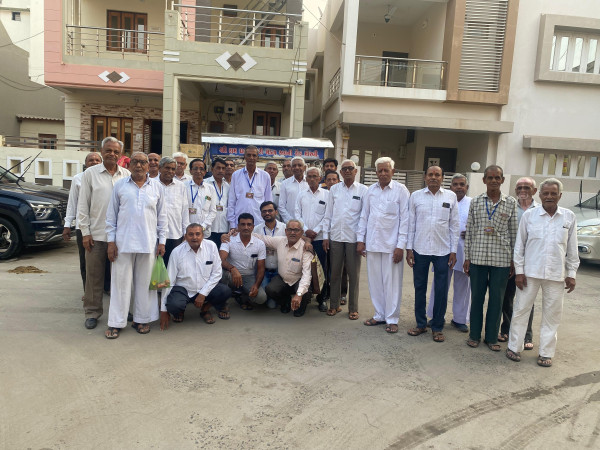 મોરબીના ગ્રામ્ય વિસ્તારોમાં નહિ પણ સોસાયટી વિસ્તારમાં આજે પણ પ્રભાતફેરી જીવંત 
