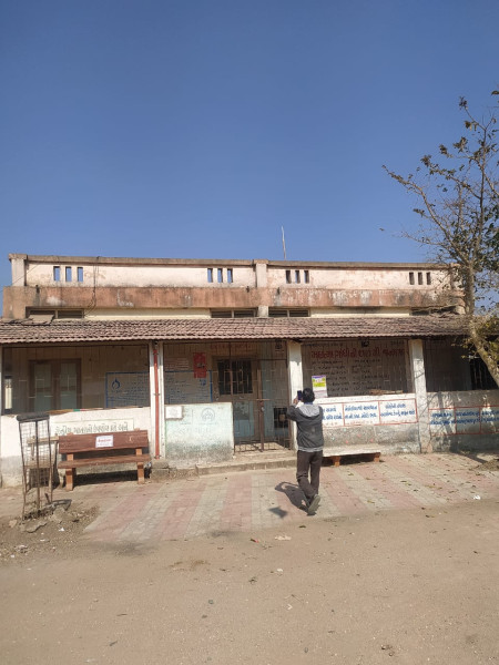 મોરબીના મોડપર ગામે પુનવર્સનના 14 મકાનોની સનદ હજુ અધરતાલ

ગામનું પ્રાથમિક આરોગ્ય કેન્દ્ર ખખડી ગયેલું હોવાથી નવું બનાવવું ખૂબ જ જરૂરી