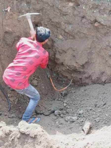 મોરબીમાં ઓવરબ્રિજની કામગીરીમાં ઈન્ટરનેટ કેબલમાં ભંગાણ થવાથી સરકાર કચેરીની કામગીરી ખોરવાઈ