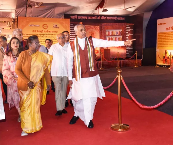 સ્વામી દયાનંદ સરસ્વતીજી બાલ વિવાહ, બહુ વિવાહ, ચાર દિવારીમાં કેદ નારી સ્વાભિમાન માટે જીવનભર લડત ચલાવતા આજે દરેક ક્ષેત્રેમાં નારીઓનું સ્વમાન સાથે મોખરાનું સ્થાન : રાષ્ટ્રપતિ