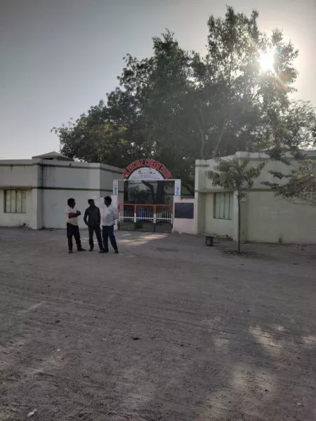 માળીયાના ભાવપરમા જળ કટોકટી ઉપરથી વરસાદ આધારિત ખેતીથી દાઝ્યા પર ડામ