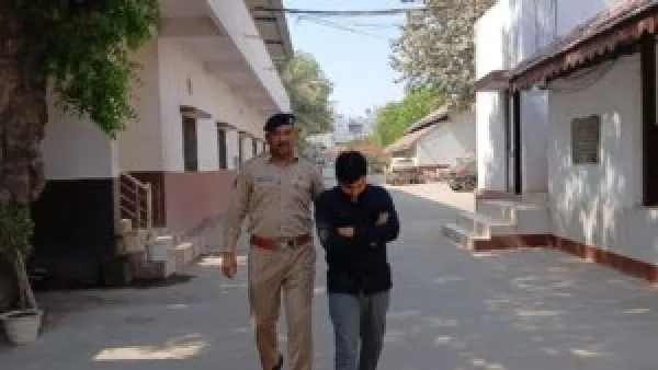 મોરબી પોલીસની સતર્કતાથી બિહારમાં પણ રૂ. 1.75 કરોડનો સીરપનો જથ્થો ઝડપાયો