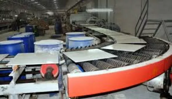 મોરબીની સીરામીક ફેક્ટરીમાં  કન્વેયર બેલ્ટમાં ફસાય જવાથી શ્રમિકનું મોત