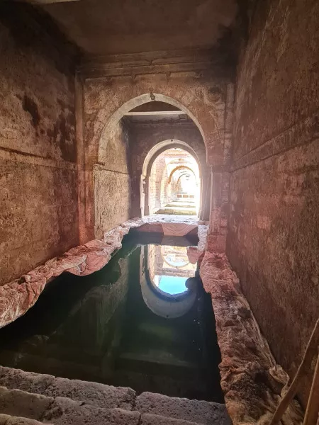 વર્લ્ડ હેરીટેજમાં સમાવિષ્ટ ઐતિહાસિક વાવની ઘોર દુર્દશા

મોરબીની પૌરાણીક કુબેર વાવનો ભૂતકાળ ભવ્ય પણ વર્તમાન ખંડેર