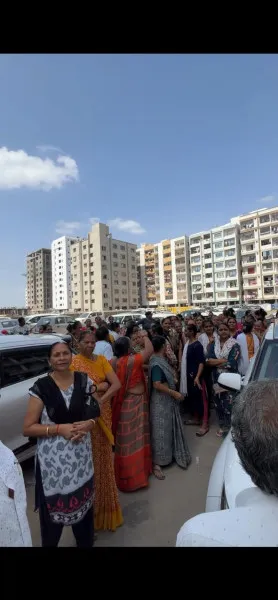 રવાપરના 24 એપાર્ટમેન્ટમાં એક મહિનાથી પાણીની હૈયાહોળી,રહીશોનો કલેક્ટર-ધારાસભ્યના કાર્યાલયને ઘેરાવ