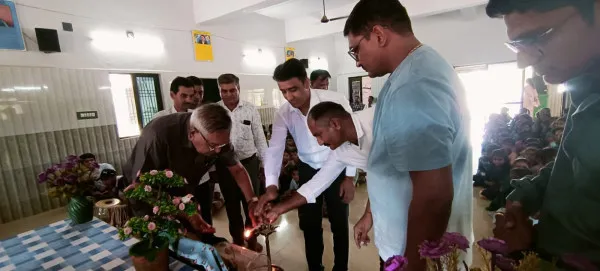 જુના ઘાટીલા ગામે શાળા પ્રવેશોત્સવ ઉજવાયો