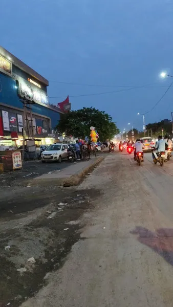 મોરબીના સ્કાય મોલ સામે આડેધડ વાહન પાર્કિગ સામે પોલીસની તવાઈ