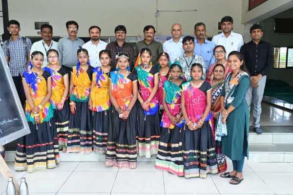 મોરબીની દોશી & ડાભી હાઈસ્કૂલમાં ઉજવણી ઉલ્લાસમય શિક્ષણની અંતર્ગત માધાપરવાડી શાળામાં પ્રવેશોત્સવની ઉજવણી
