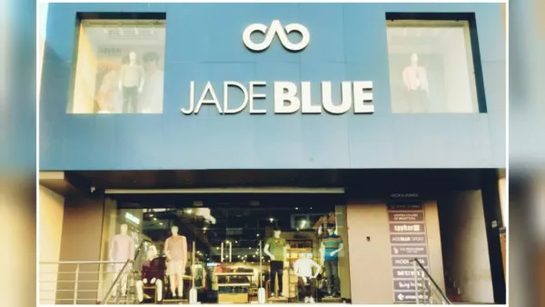 JADE BLUE માં તહેવારોના શોપીંગ પર  50% ડિસ્કાઉન્ટની બમ્પર ઓફર (ત્રણ દિવસ પૂરતી જ)
