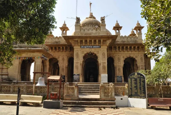 મોરબીના રફાળેશ્વર મહાદેવે અનેક ભક્તોને કૃતાર્થ કર્યા છે
