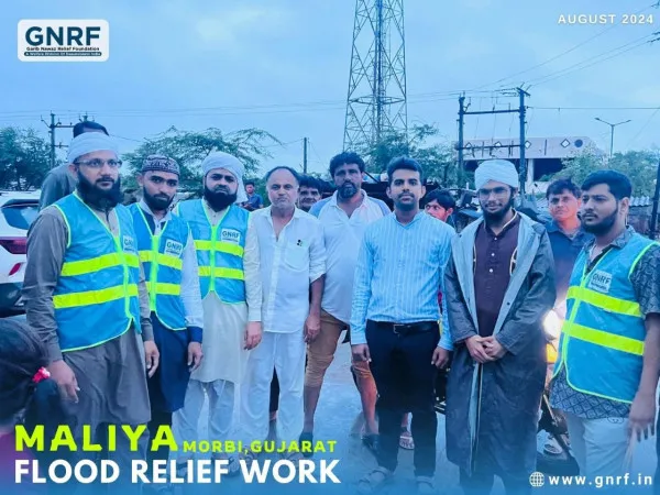 મોરબીમાં GNRF ની ટીમે માળીયામાં પુર વચ્ચે અસરગ્રસ્તો માટે રાહત અને બચાવની કામગીરી કરી