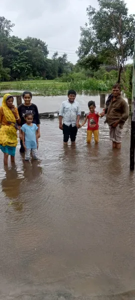 માળીયા મિયાણા ના મોટી બરાર ગામે પાણી ભરાતા લોકોમાં રોષ
