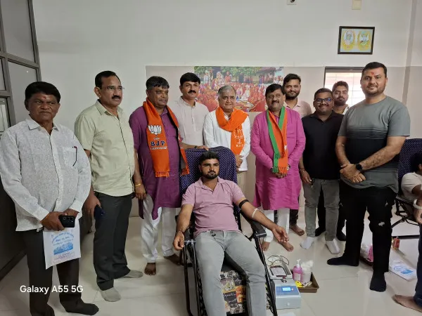 મોરબીમાં ભાજપ દ્વારા પીએમ મોદીના જન્મદિવસ નિમિતે રક્તદાન કેમ્પ યોજાયો
