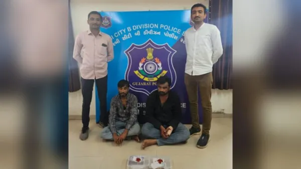 જામનગરમાં હજીરા દરગાહની દાનપેટીમાં ચોરી કરનાર બેલડી મોરબીમાંથી ઝડપાઇ
