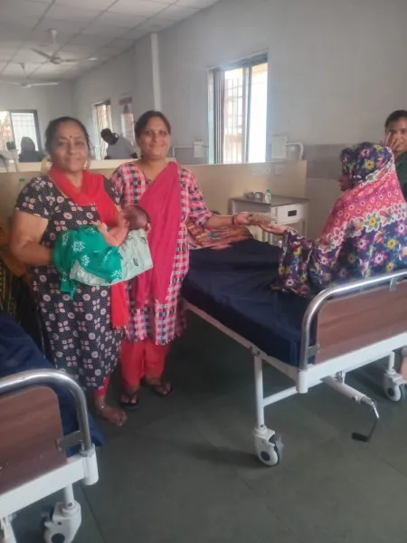 મોરબીમાં ડો.કુસુમબેન દોશી અન્નપૂર્ણા રથ દ્વારા પ્રસુતાઓને ચોખ્ખા ઘી નો શીરો અર્પણ