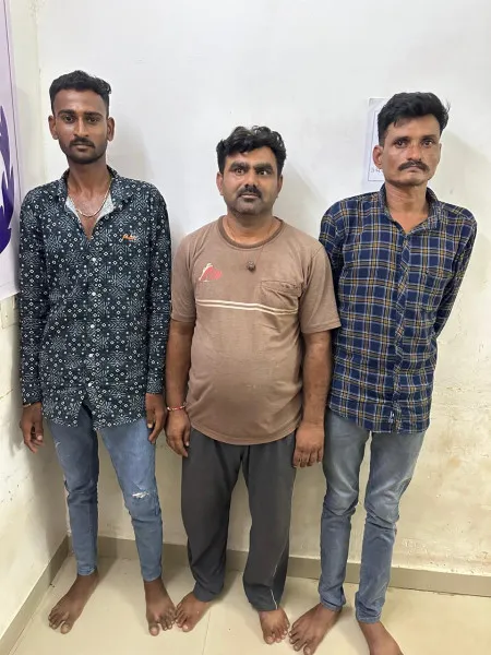 હળવદના ચકચારી ફાયરિંગ કરી હત્યાના પ્રકરણમાં વધુ ત્રણ ઝડપાયા