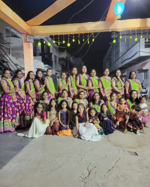 મોરબી ની ચિત્રકુટ સોસાયટી શેરી નં ૬ માં અર્વાચીન નવરાત્રીનું ભવ્ય આયોજન
