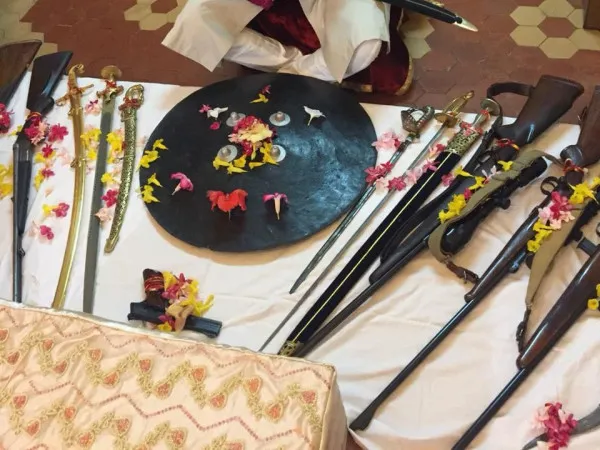 મોરબીમાં રાજપૂત સમાજે રેલી કાઢીને શસ્ત્ર પૂજન કર્યું