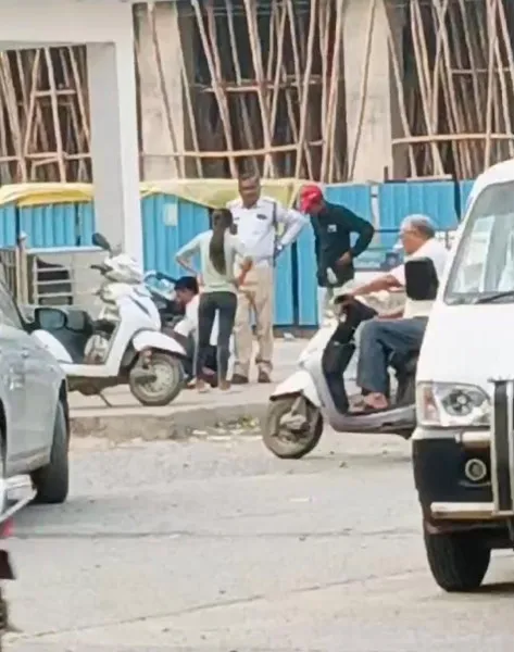 મોરબીના ટ્રાફિક પોલીસ મેનની કર્તવ્ય નિષ્ઠા
