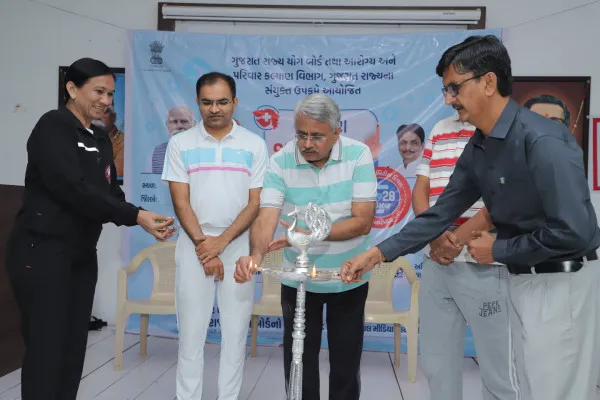 મોરબીમા વિશ્વ ડાયાબિટીસ દિવસ નિમિતે યોગ શિબિરનો પ્રારંભ