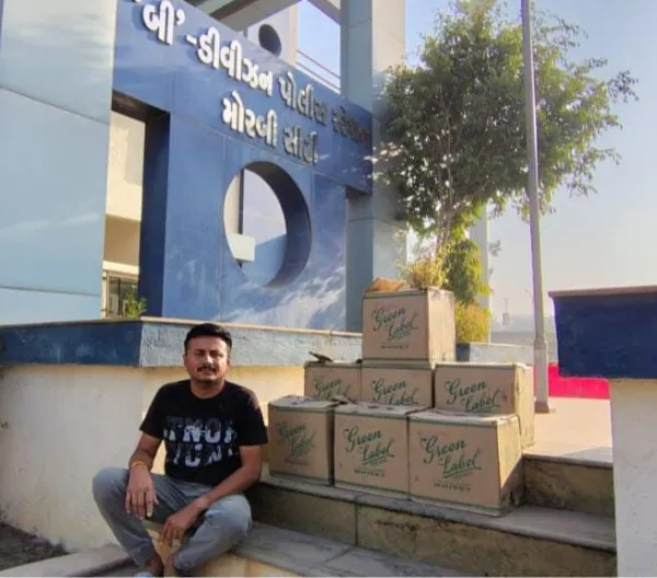 મોરબીમાં 84 બોટલ દારૂ સાથે એક વ્યક્તિની ધરપકડ