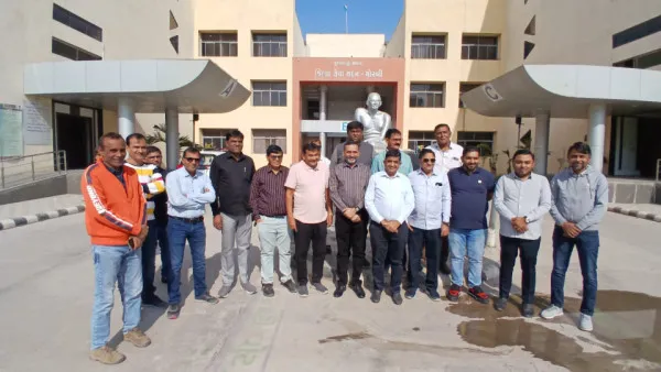 મોરબી જિલ્લાના બિલ્ડર એસોસિયેશન દ્વારા ગુજરાત સરકાર દ્વારા જંત્રી દરમાં અસહ્ય વધારા અંગે મુખ્યમંત્રીને ટાંકીને આવેદનપત્ર આપવામાં આવ્યું.