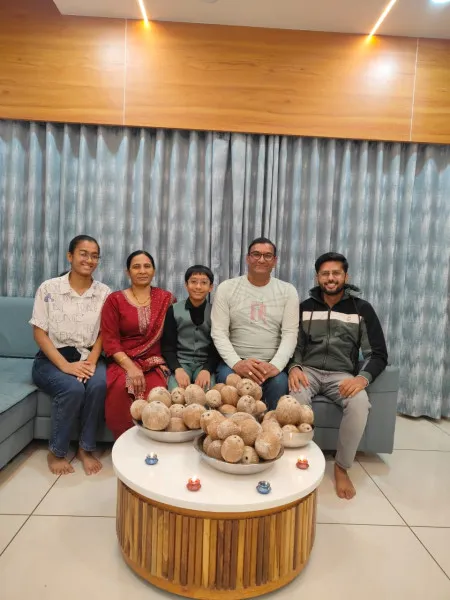 મોરબીના ભોજાણી પરિવારના પુત્રના જન્મદિવસની અનોખી ઉજવણી 
