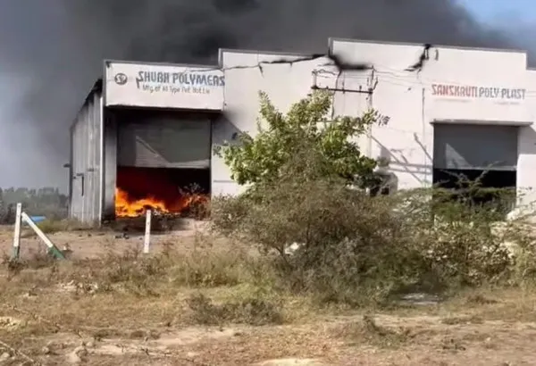 લજાઈ ચોકડી નજીક કારખાનામાં ભીષણ આગ