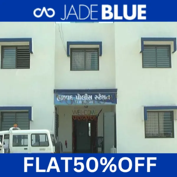 હળવદ નજીક આઈસરની હડફેટે છકડો રીક્ષા ચાલકનું મોત