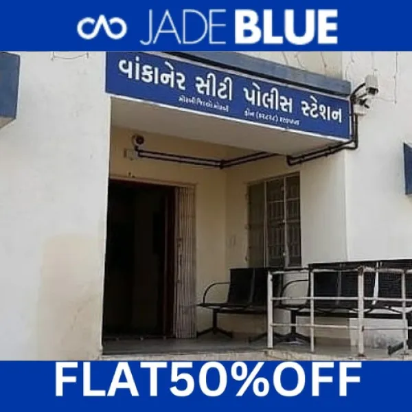 રિક્ષાનો કાચ કેમ તોડ્યો તેમ કહી યુવાનને લમધાર્યો