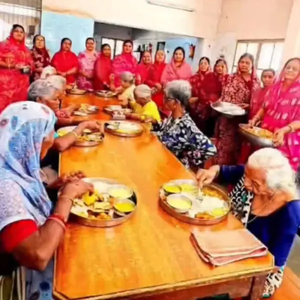 રાજપૂત કરણી સેનાની મોરબી જિલ્લાની મહિલા પાંખ દ્વારા મહિલા દિવસની અનોખી ઉજવણી
