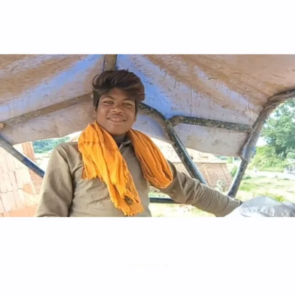 ગુમ થયેલ છે :–

મધ્યપ્રદેશથી મોરબીમાં બેન- બનેવીના ઘરે આવેલો યુવાન લાપતા