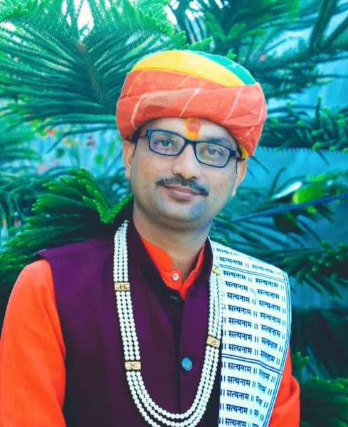 RBNewsMorbi તરફથી શાસ્ત્રીજી શ્રી કૃષ્ણચંદ્ર દવેજી ને જન્મદિવસની શુભ કામનાઓ 

